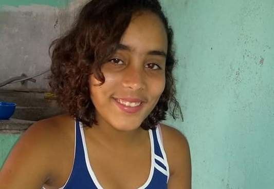 Adolescente De Anos Espancada At A Morte Por Colega Dentro De Escola