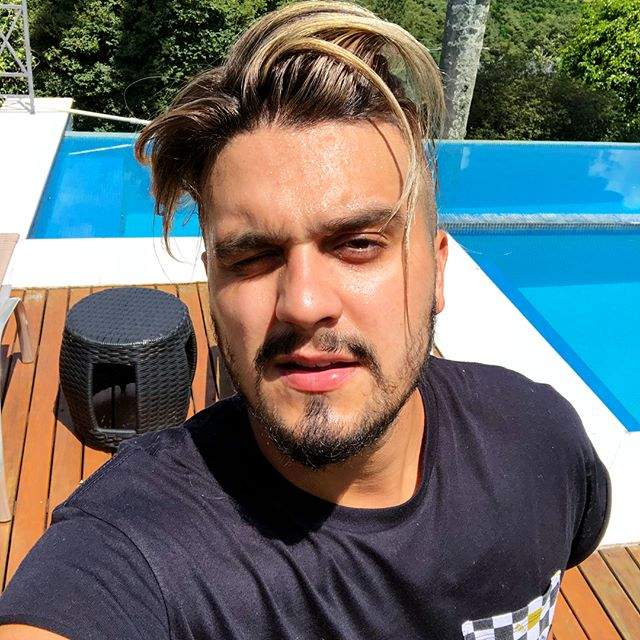 Luan Santana Revela Que J Pagou Para Fazer Sexo Antigamente Eram