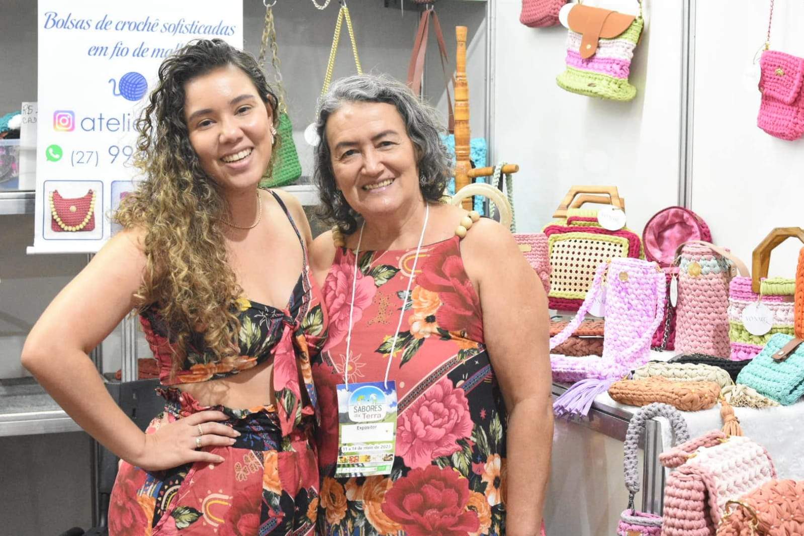 Feira reúne delícias e itens do artesanato capixaba na Praça do Papa