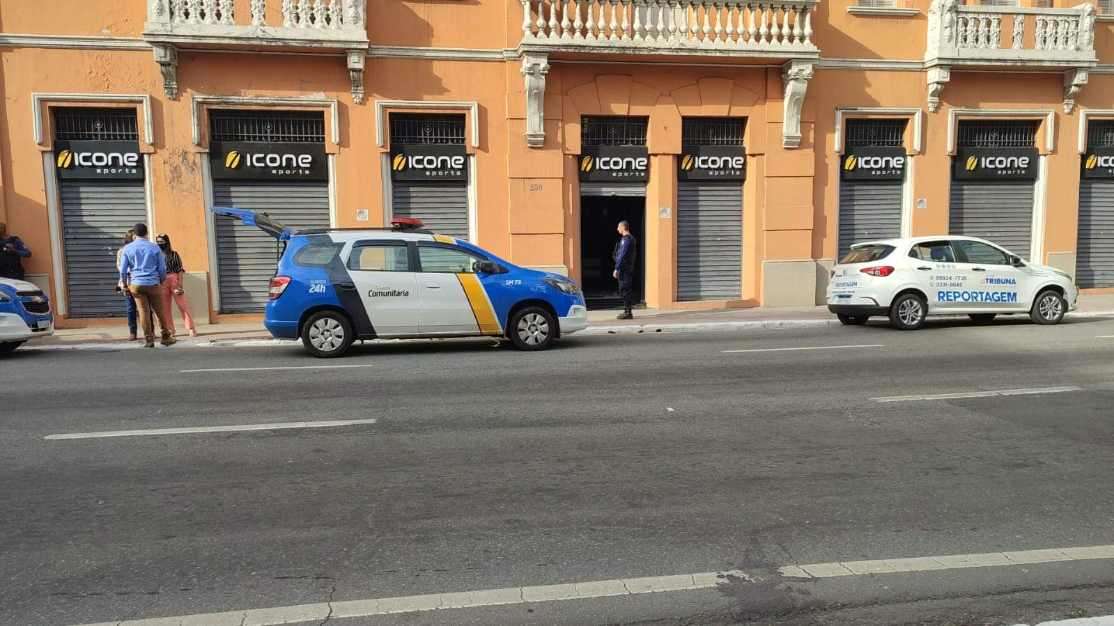 Dupla é presa após furtar loja de roupas esportivas no Centro de Vitória