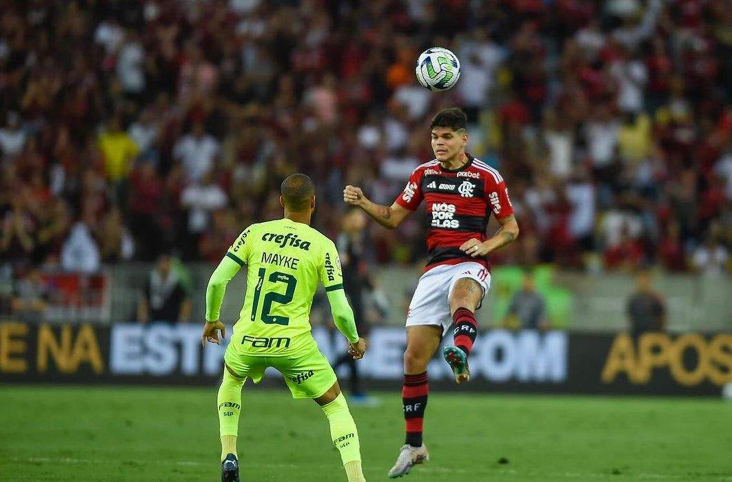 Palmeiras é massacrado pelo Flamengo e perde chance de virar líder