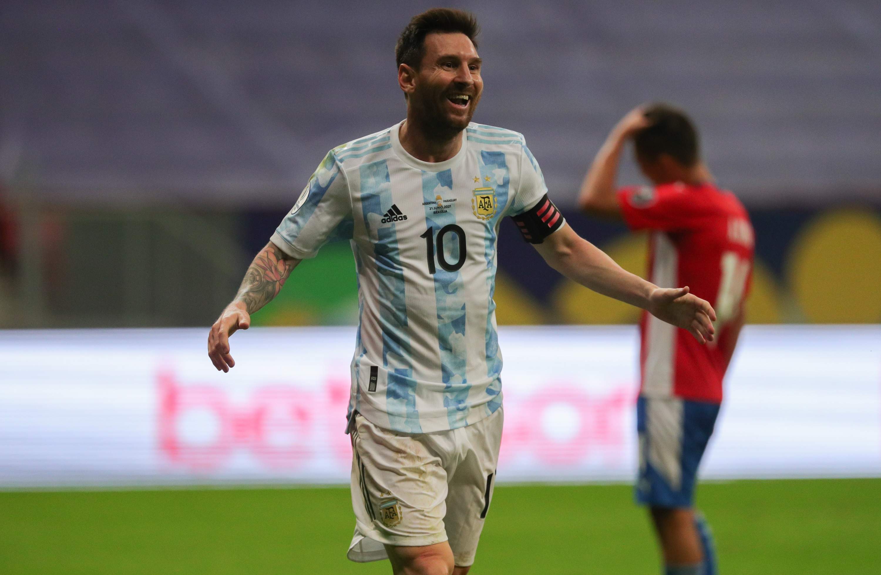Invicta há 34 jogos, Argentina 'entusiasma' Messi antes da Copa