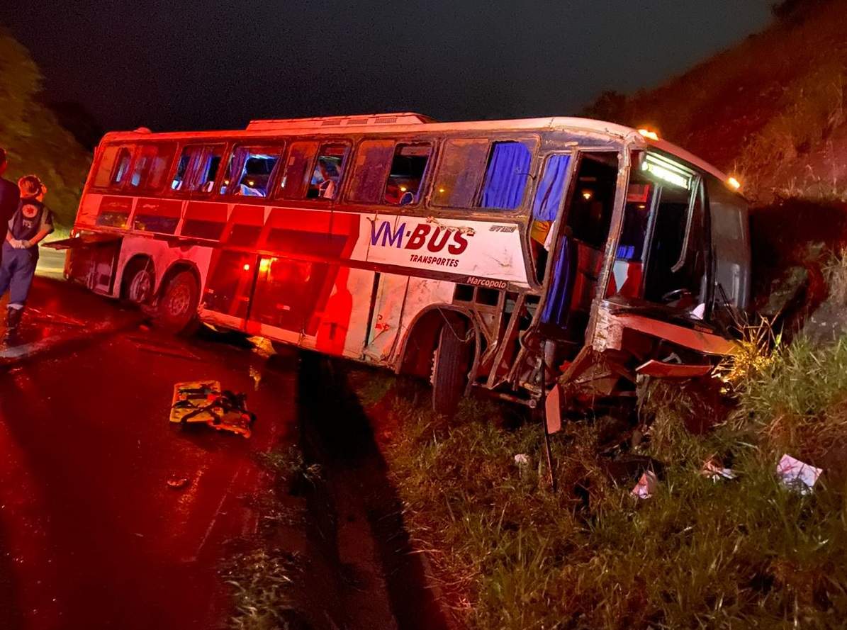 Passageiros Do Es Envolvidos Em Acidente No Sul Da Bahia Reclamam De