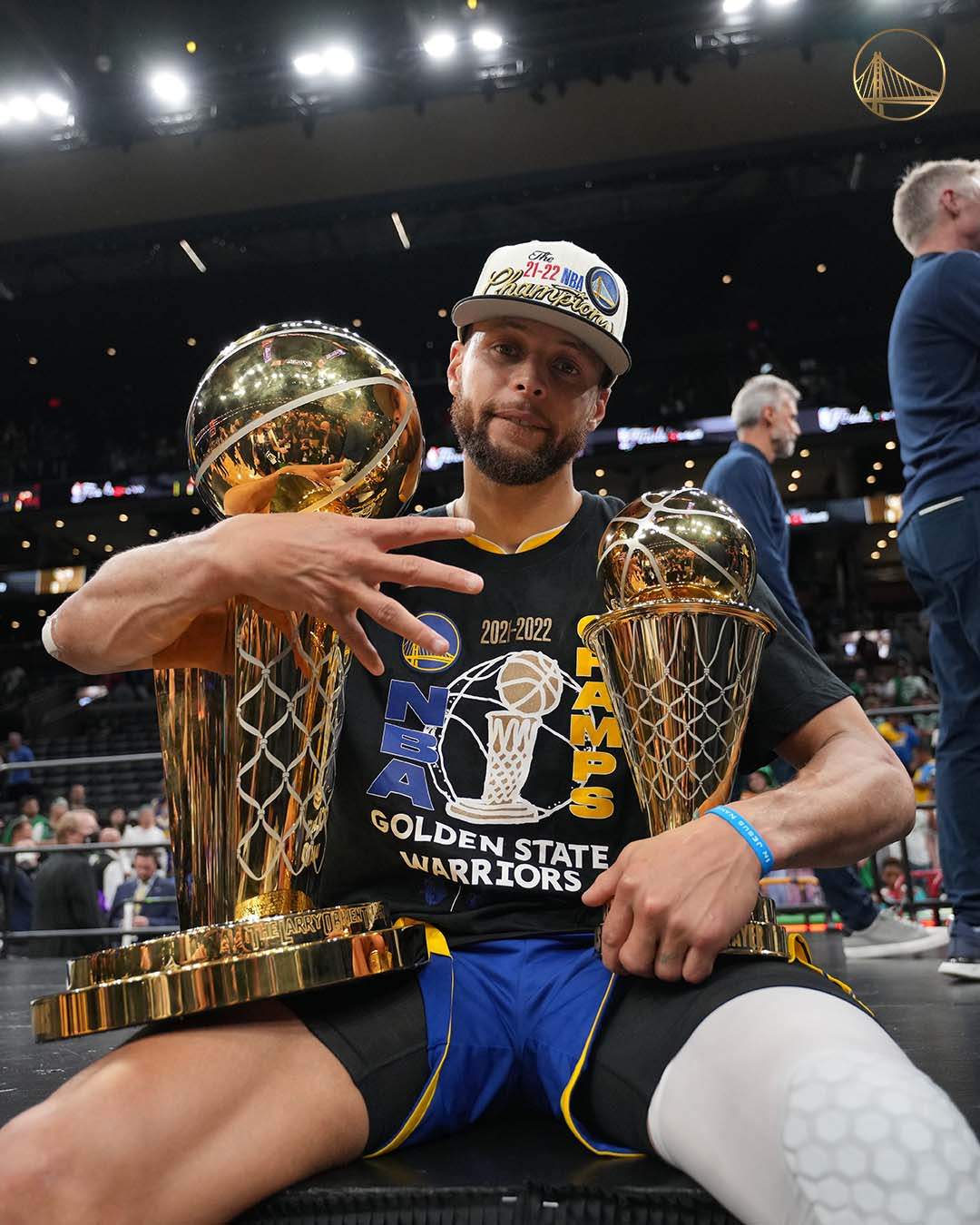 Curry é Eleito MVP Das Finais Da NBA E Festeja: 'Essa Conquista Ainda ...