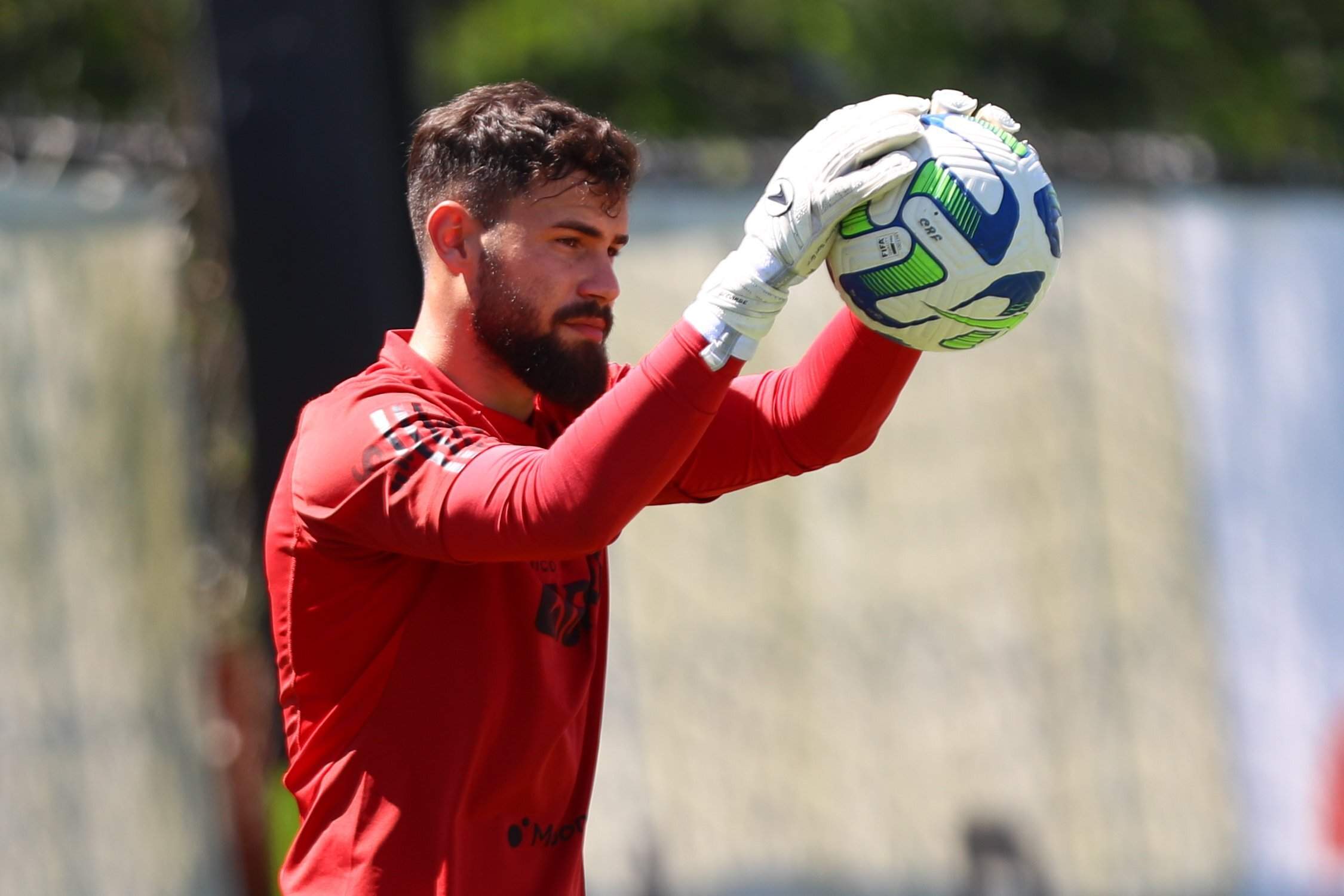 Novo titular? Matheus Cunha é eleito melhor goleiro da rodada do Brasileirão