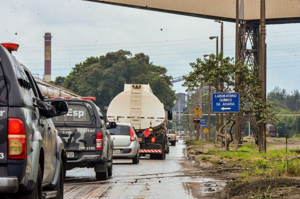 33b1def0 4290 0136 6789 6231c35b6685  minified - 10º dia de greve: caminhoneiros permanecem em 26 pontos de rodovias no Espírito Santo
