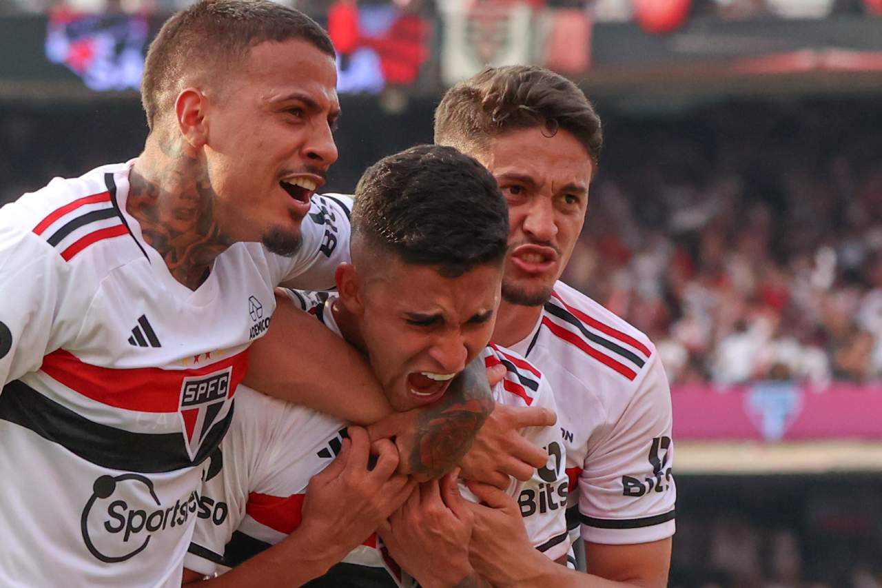 São Paulo empata diante do Flamengo, mas conquista título inédito