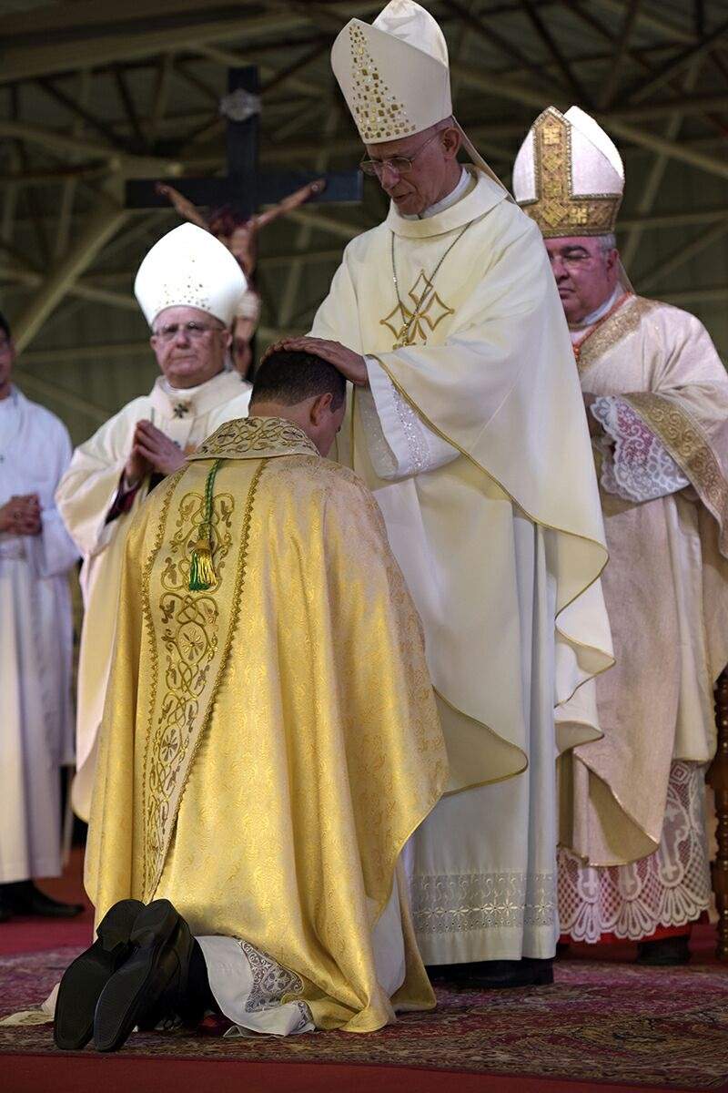Dom Juarez Delorto Secco é o novo bispo da Diocese de Caratinga