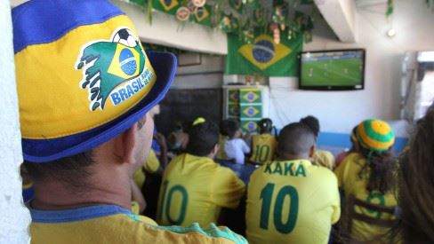 Onde assistir aos jogos do Brasil? Saiba se empresas são obrigadas a dar  folga durante a Copa do Mundo do Catar - Seu Dinheiro