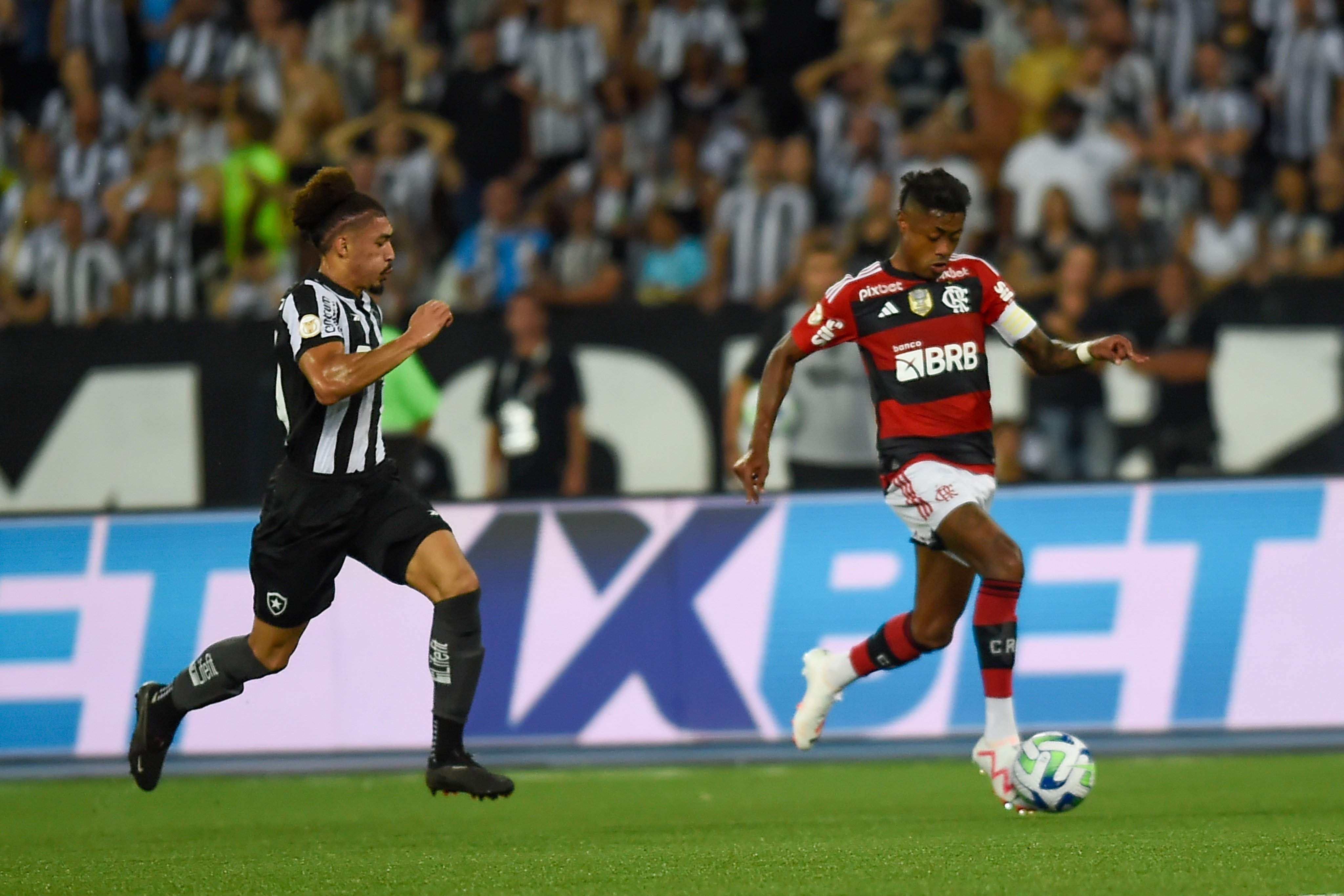 Flamengo encara o Palmeiras no último desafio antes da pausa para a Copa do  Mundo - Flamengo