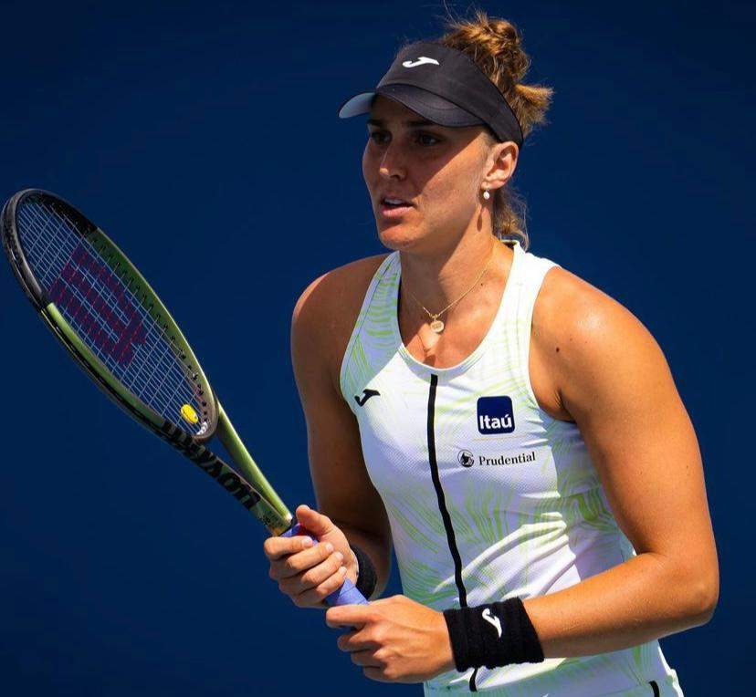 Bia Haddad vence espanhola, vai às quartas de final de Roland Garros e  quebra marca de 55 anos