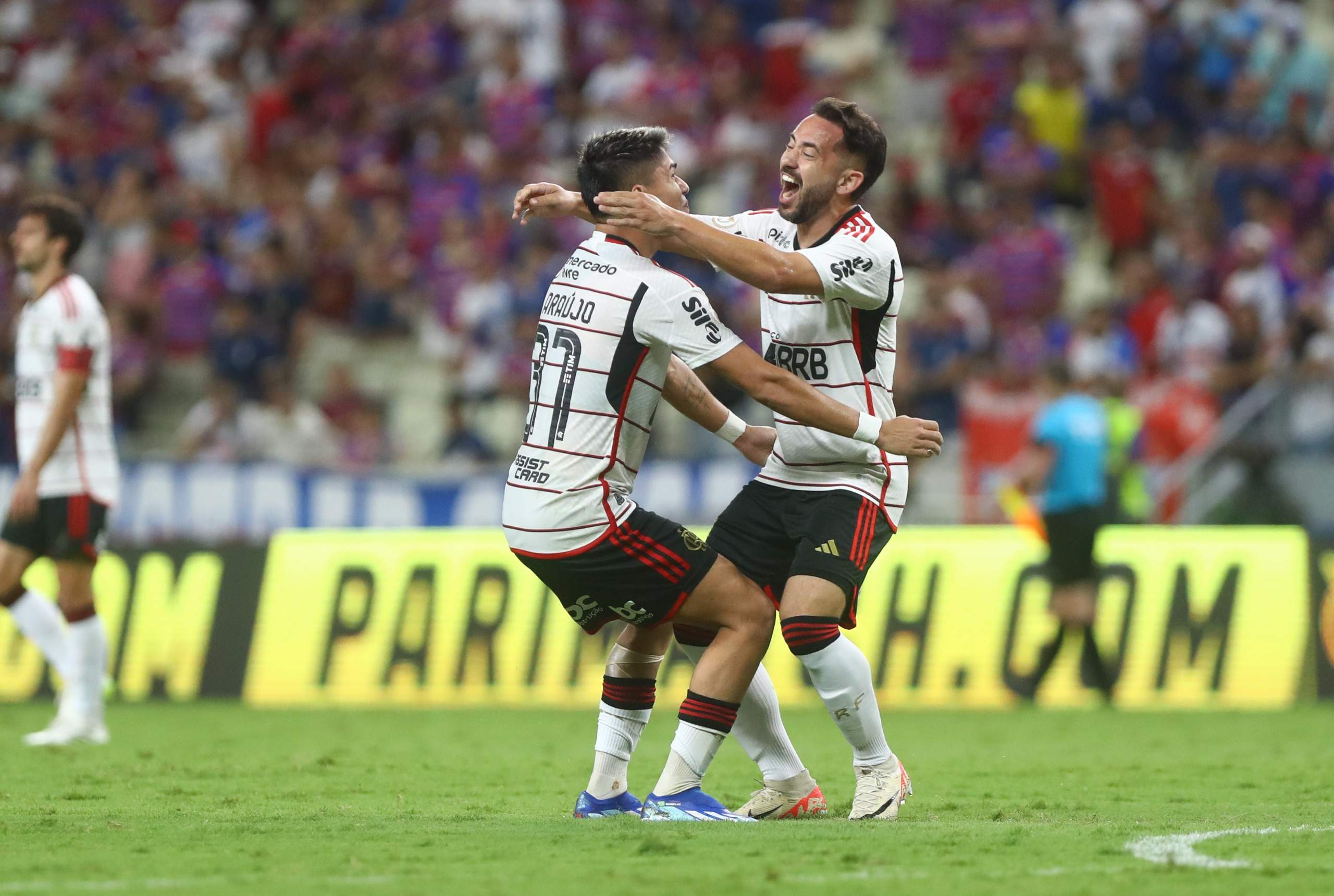 OPINIÃO PLACAR: BRASILEIRÃO, MERCADO AGITADO E MAIS!