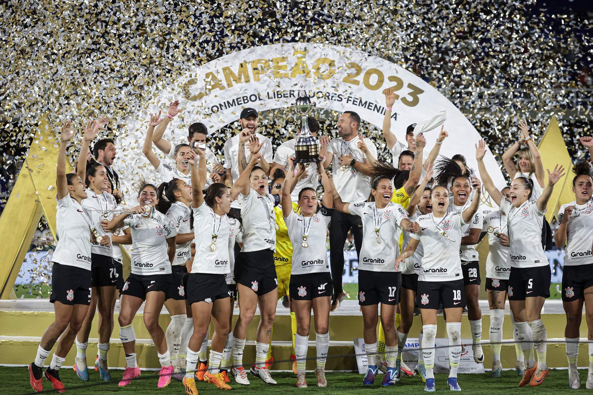 Corinthians conquista o tricampeonato brasileiro de futebol feminino