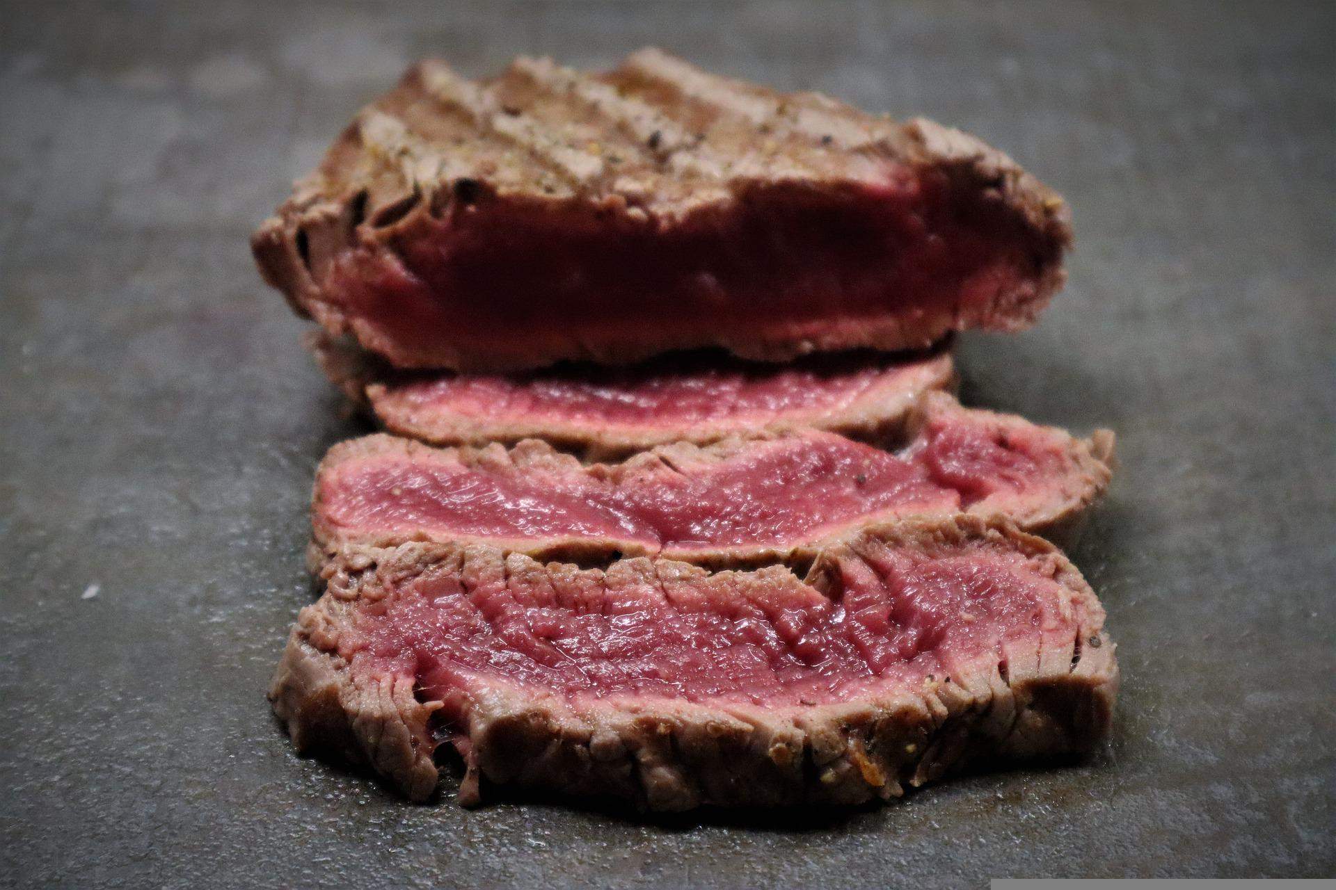 Vermelho sim, sangrando não! - Território da Carne