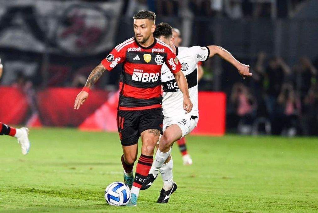 Pedro é punido pelo Flamengo e está fora do jogo contra o Olimpia