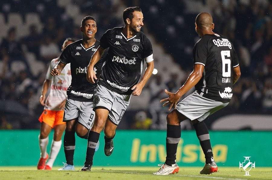 Guarani e Vasco se encaram na Arena da Amazônia em momentos