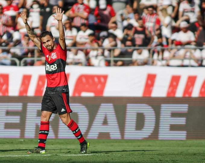 Com show de Michael Flamengo goleia o São Paulo em pleno Morumbi