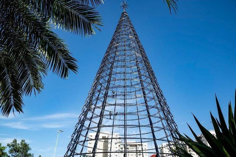Serra inaugura terceira maior árvore de Natal do Brasil nesta semana